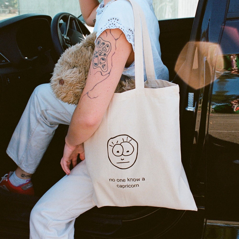 CAPRICORN TOTE