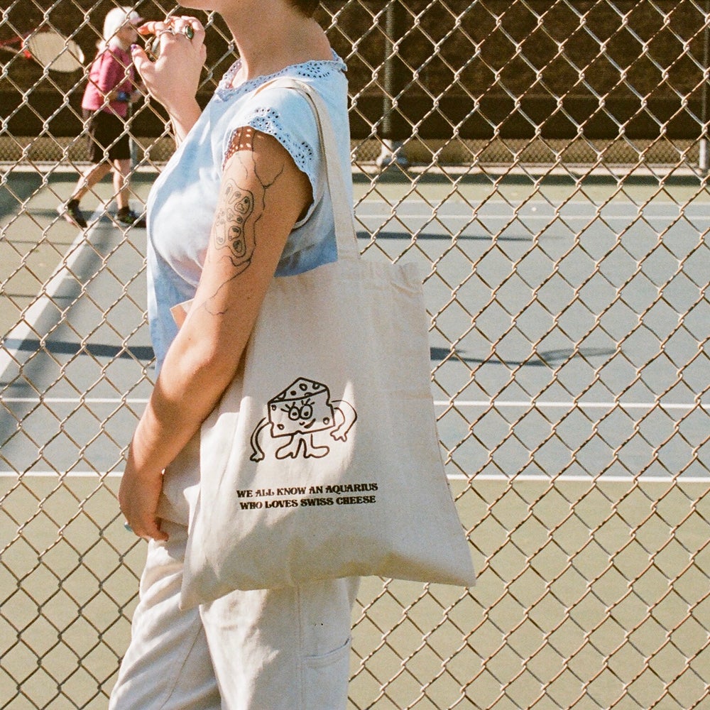 AQUARIUS TOTE